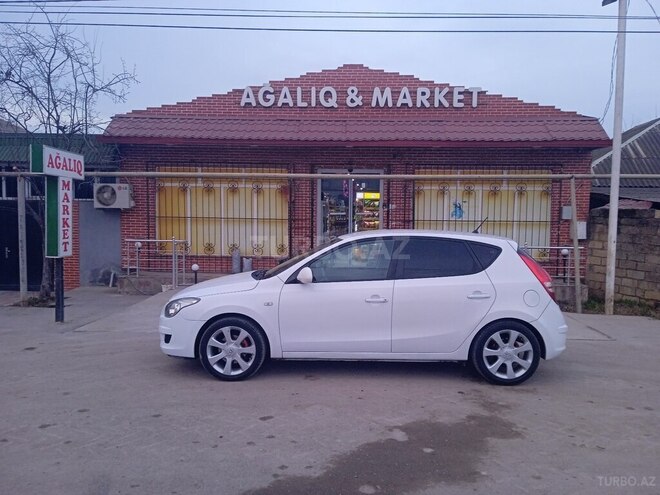 Hyundai i30 2009, 270,000 km - 1.4 л - Şabran