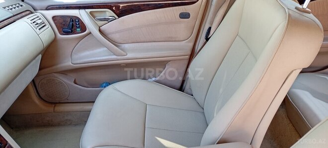 Mercedes E 320 2000, 370,000 km - 3.2 l - Qazax