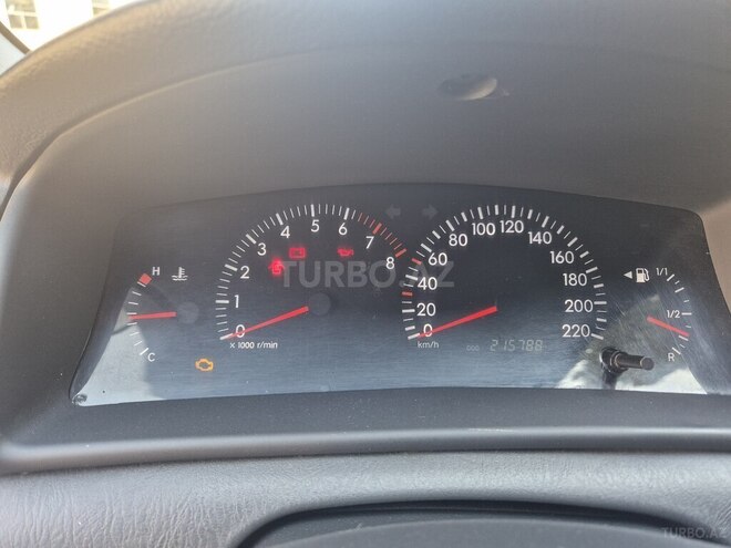 Toyota Corolla 2006, 215,780 km - 1.4 l - Tovuz