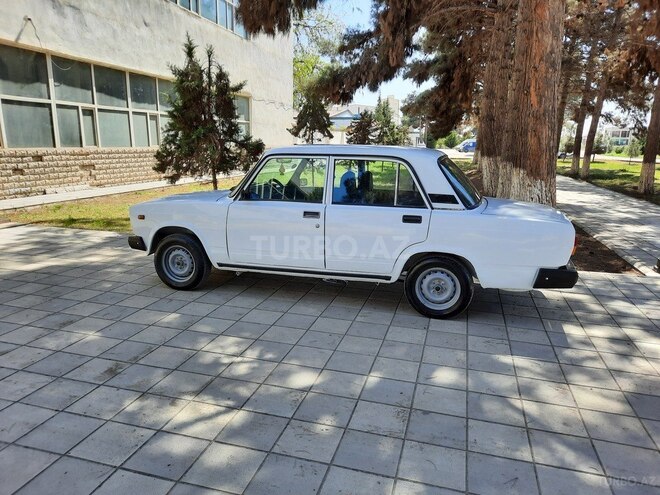 LADA (VAZ) 2107 2007, 56,985 km - 1.6 l - Salyan