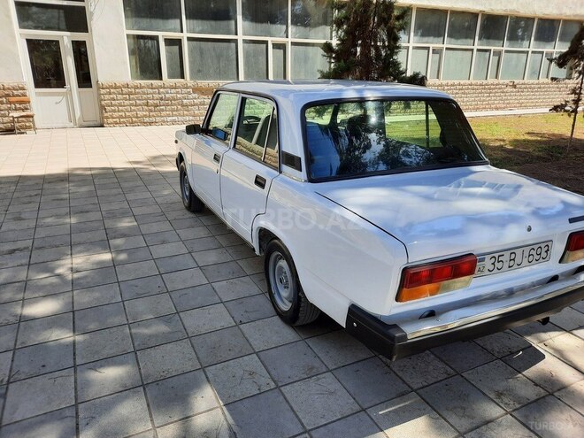 LADA (VAZ) 2107 2007, 56,985 km - 1.6 l - Salyan