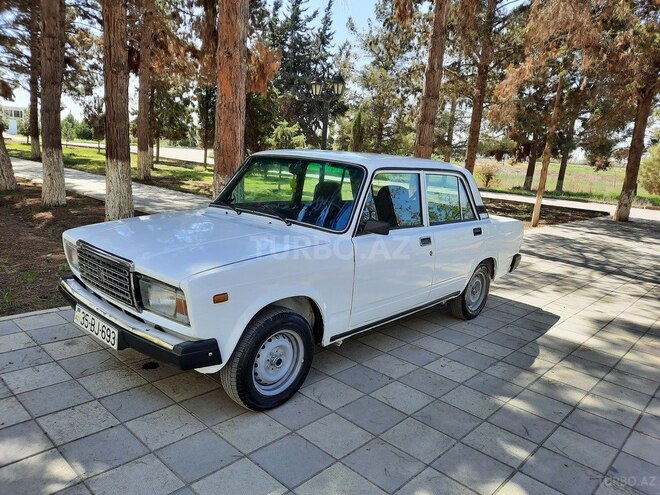 LADA (VAZ) 2107 2007, 56,985 km - 1.6 l - Salyan