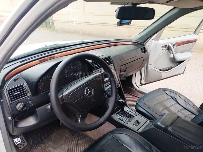 Mercedes C 230 1997, 225,000 km - 2.3 l - İmişli