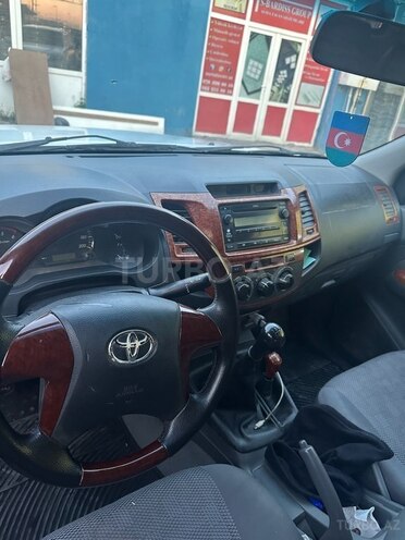 Toyota Hilux 2012, 425,000 km - 2.5 л - Bakı