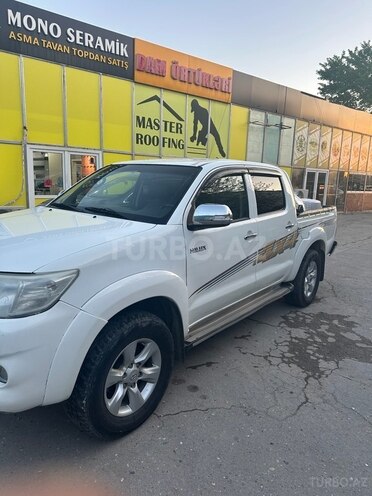 Toyota Hilux 2012, 425,000 km - 2.5 л - Bakı