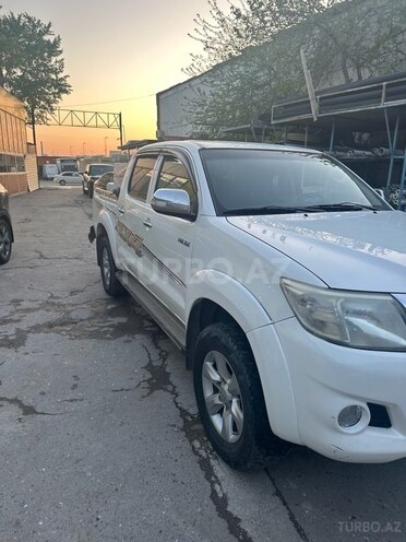 Toyota Hilux 2012, 425,000 km - 2.5 л - Bakı