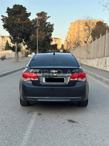 Chevrolet Cruze-4