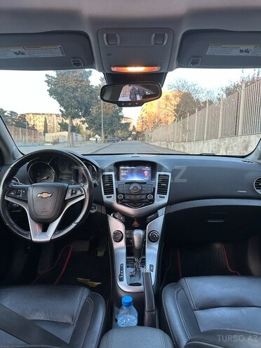 Chevrolet Cruze-11