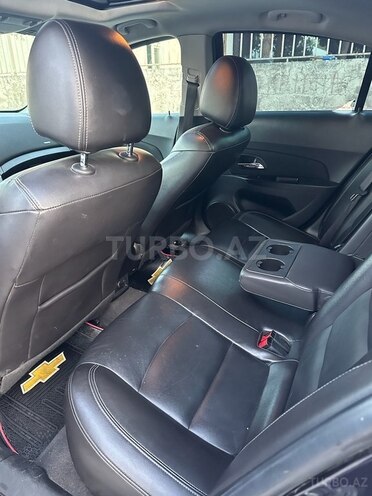 Chevrolet Cruze-10