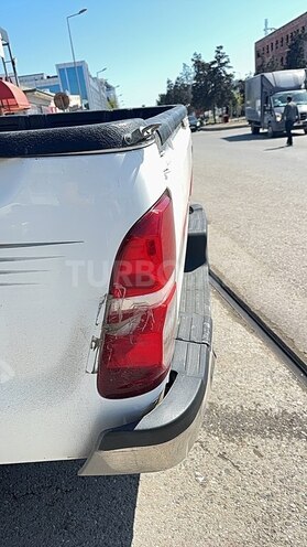 Toyota Hilux 2012, 425,000 km - 2.5 л - Bakı