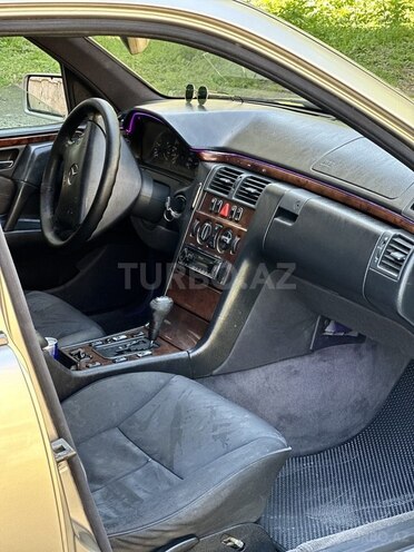 Mercedes E 220 d 1997, 100,000 km - 2.2 l - Lənkəran