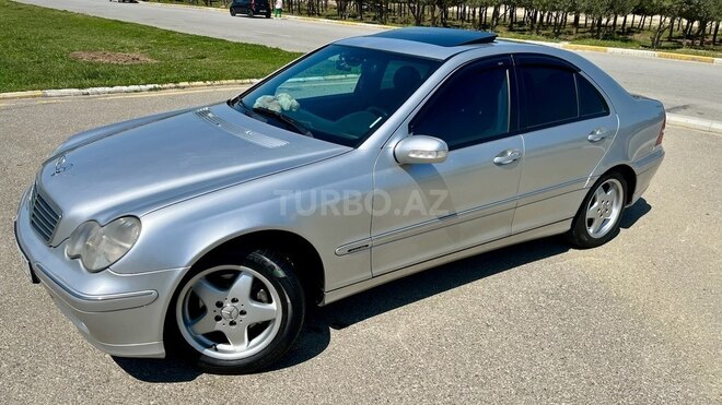 Mercedes C 200 2001, 318,000 km - 2.0 l - Bakı
