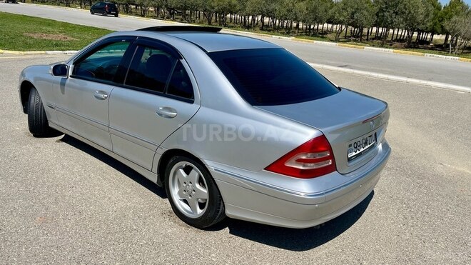 Mercedes C 200 2001, 318,000 km - 2.0 l - Bakı