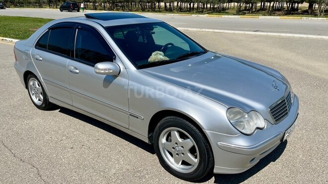 Mercedes C 200 2001, 318,000 km - 2.0 l - Bakı