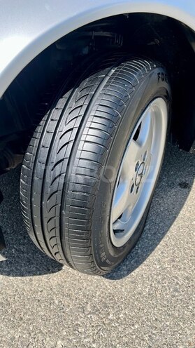 Mercedes C 200 2001, 318,000 km - 2.0 l - Bakı