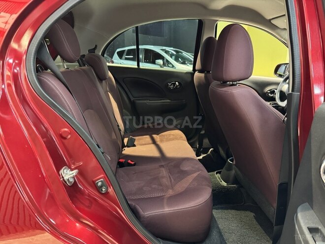 Nissan March-7