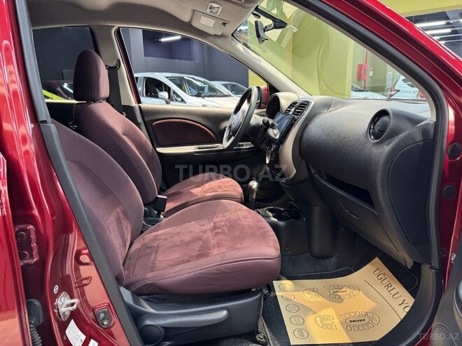 Nissan March-4