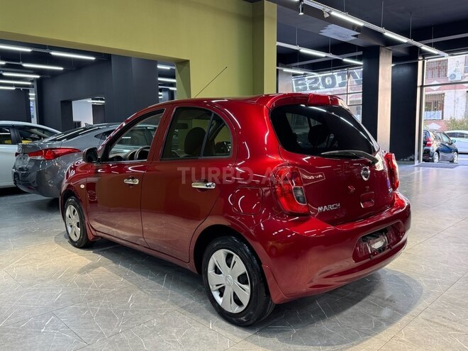Nissan March-15