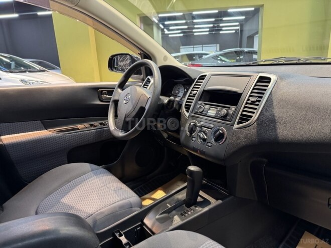 Nissan Wingroad-13