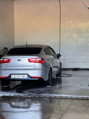 Kia Rio 2017, 220,000 km - 1.6 l - Gəncə