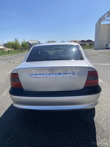 Opel Vectra 1997, 200,000 km - 2.0 l - Ağstafa