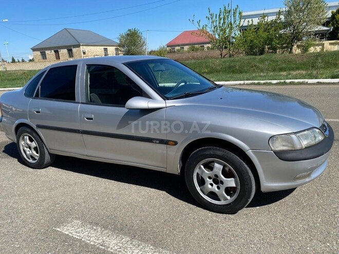 Opel Vectra 1997, 200,000 km - 2.0 l - Ağstafa