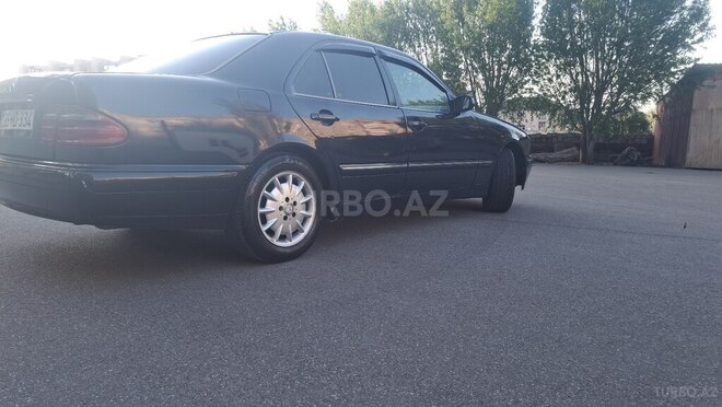 Mercedes E 220 d 2000, 258,000 km - 2.2 l - Bakı