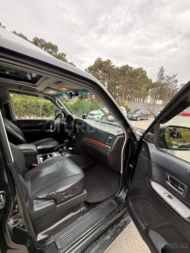 Mitsubishi Pajero 2008, 230,172 km - 3.2 l - Bakı