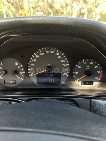 Mercedes E 430 2001, 331,000 km - 4.3 l - Bakı