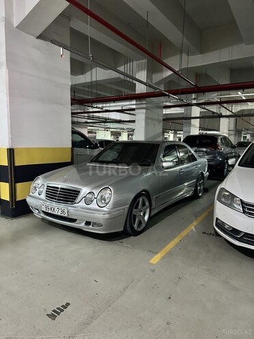 Mercedes E 430 2001, 331,000 km - 4.3 l - Bakı