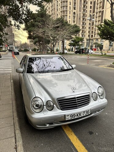 Mercedes E 430 2001, 331,000 km - 4.3 l - Bakı