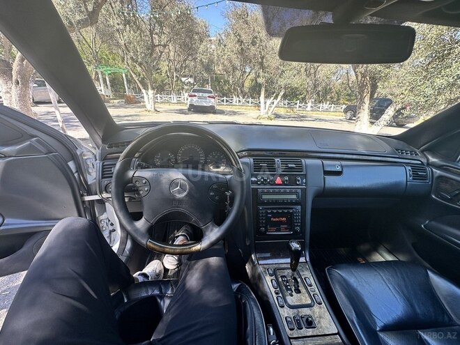 Mercedes E 430 2001, 331,000 km - 4.3 l - Bakı