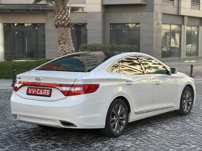 Hyundai Azera-5