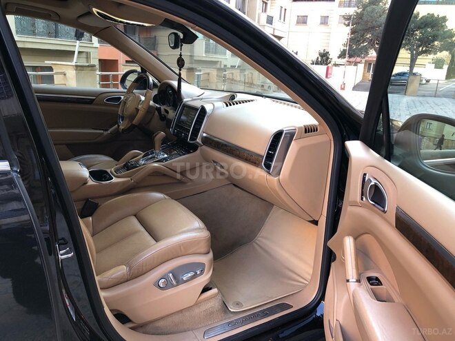 Porsche Cayenne 2013, 134,000 km - 4.8 л - Bakı
