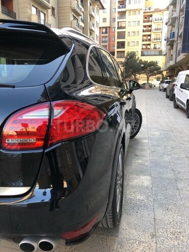 Porsche Cayenne 2013, 134,000 km - 4.8 л - Bakı