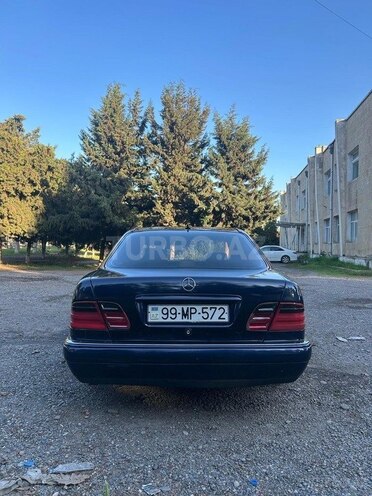 Mercedes E 230 1996, 350,000 km - 2.3 l - Beyləqan