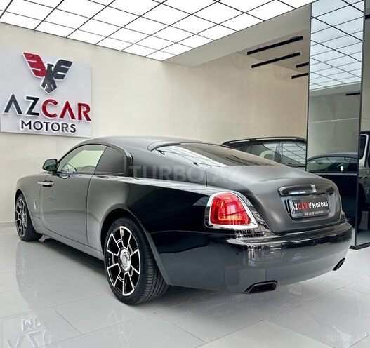 Rolls-Royce Wraith-6