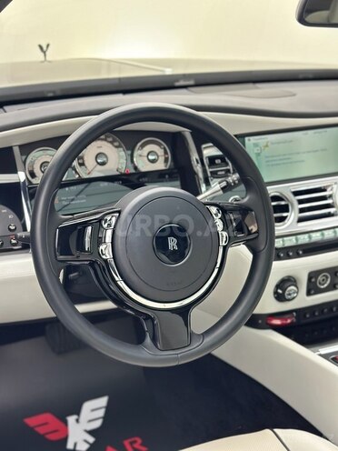 Rolls-Royce Wraith-15