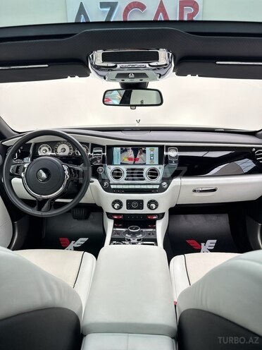 Rolls-Royce Wraith-12