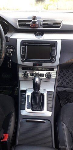 Volkswagen Passat 2013, 234,000 km - 1.8 л - Quba