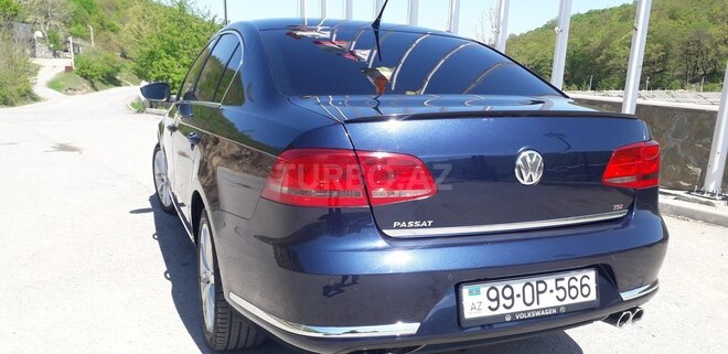 Volkswagen Passat 2013, 234,000 km - 1.8 л - Quba
