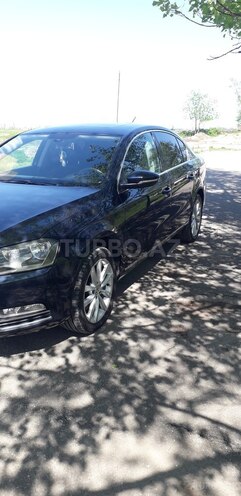 Volkswagen Passat 2013, 234,000 km - 1.8 л - Quba