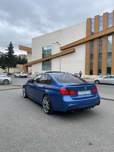 BMW 320-3