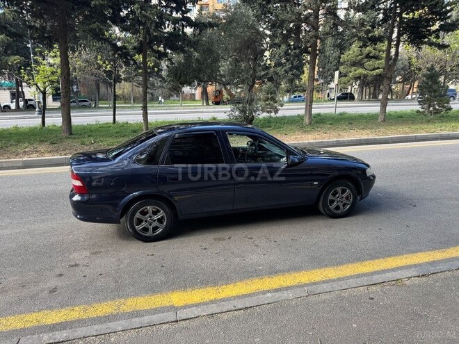 Opel Vectra 1996, 324,508 km - 1.6 l - Bakı