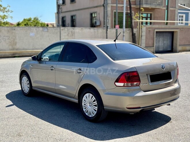 Volkswagen Polo 2018, 111,000 km - 1.6 l - Bakı