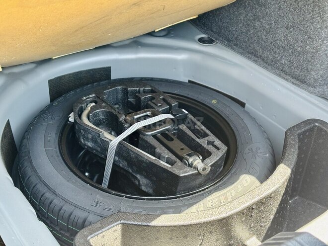 Volkswagen Polo 2018, 111,000 km - 1.6 l - Bakı