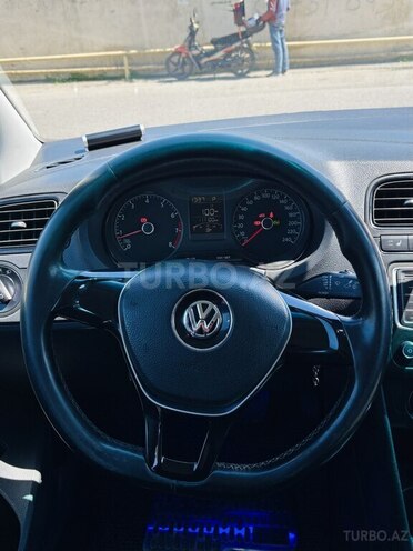 Volkswagen Polo 2018, 111,000 km - 1.6 l - Bakı