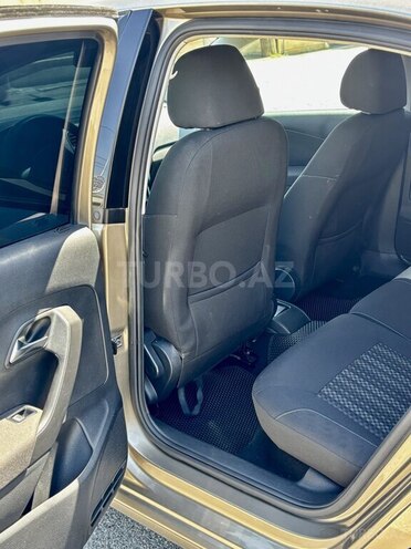 Volkswagen Polo 2018, 111,000 km - 1.6 l - Bakı