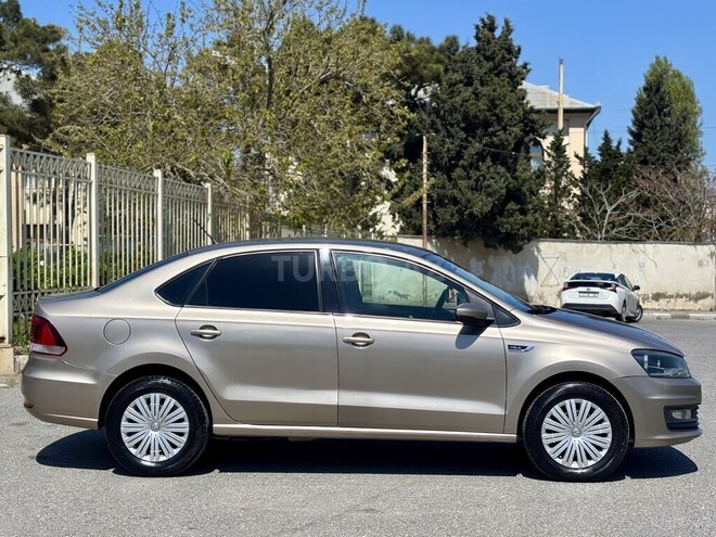 Volkswagen Polo 2018, 111,000 km - 1.6 l - Bakı