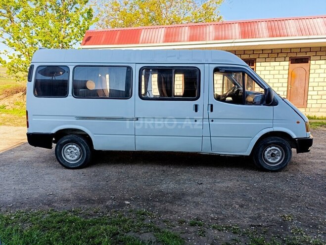 Ford Transit 1996, 424,000 km - 2.5 л - Tovuz